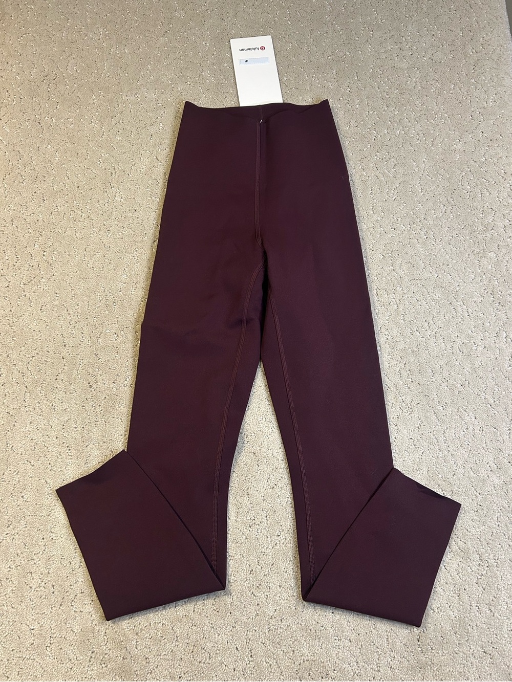 Lululemon Glow Up SHR Tight 25”, Size 0 In GNPL (MSRP $118)